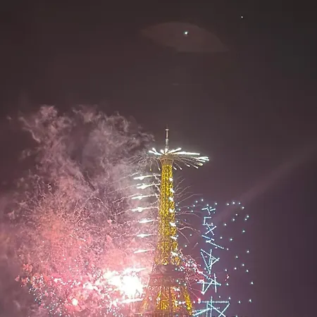 Tour Eiffel - * Paříž