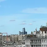 Апартаменты Tour Eiffel - *
